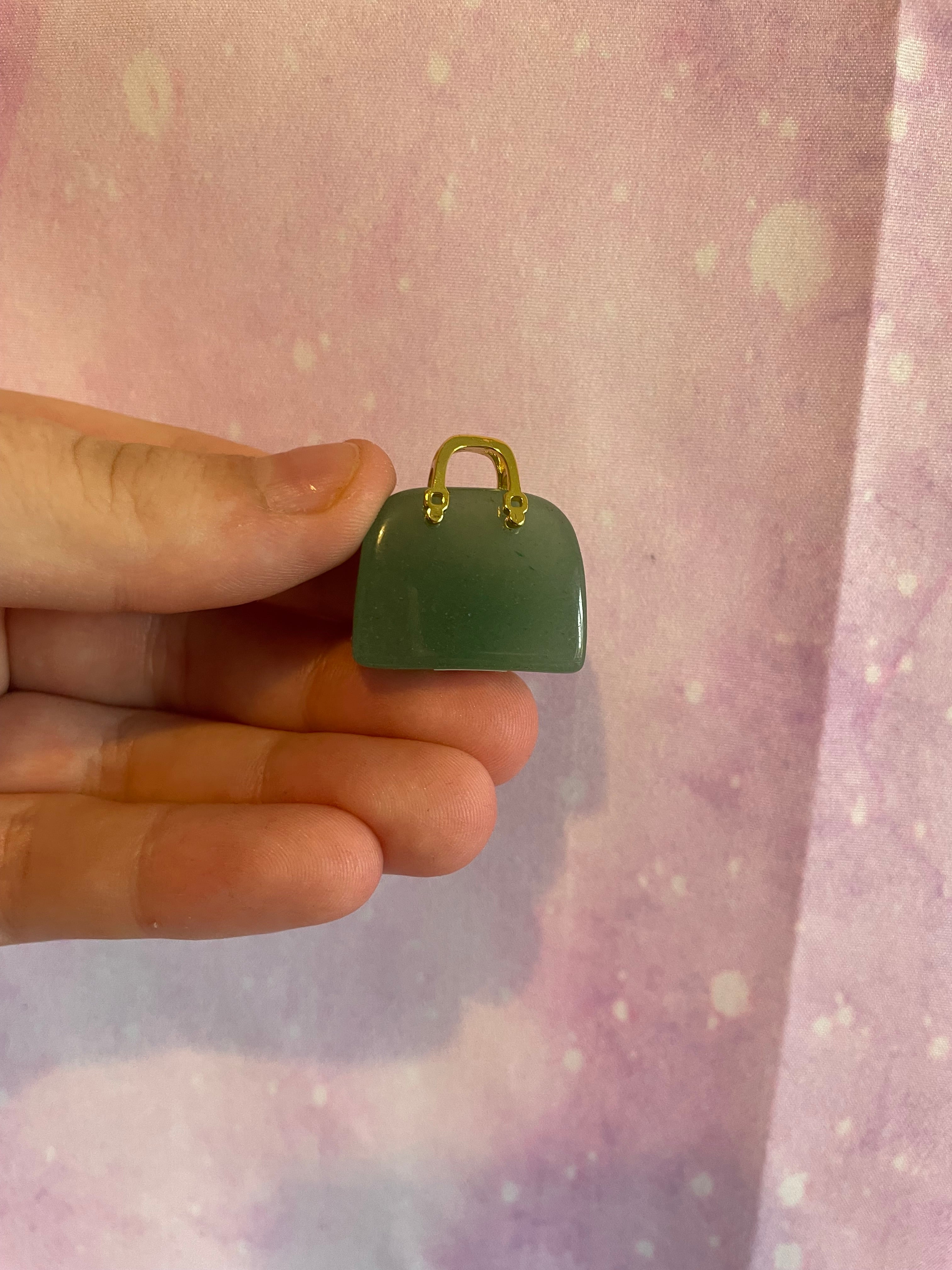 Green aventurine handbag carving
